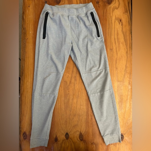 Alo Men’s grey sweatpants - Picture 1 of 4
